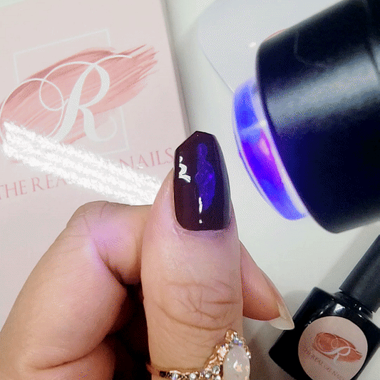 Portable UV light with silicone head