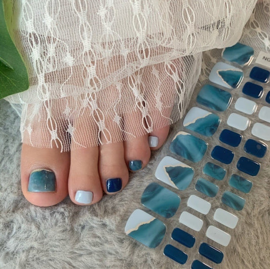 Blue Flow Toes